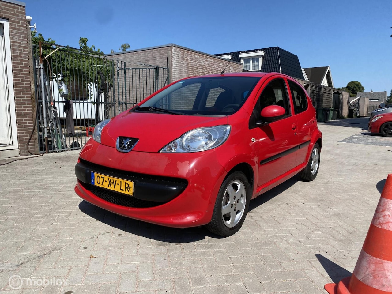 Peugeot 107 - 1.0-12V XS Urban Move 1.0-12V XS Urban Move - AutoWereld.nl