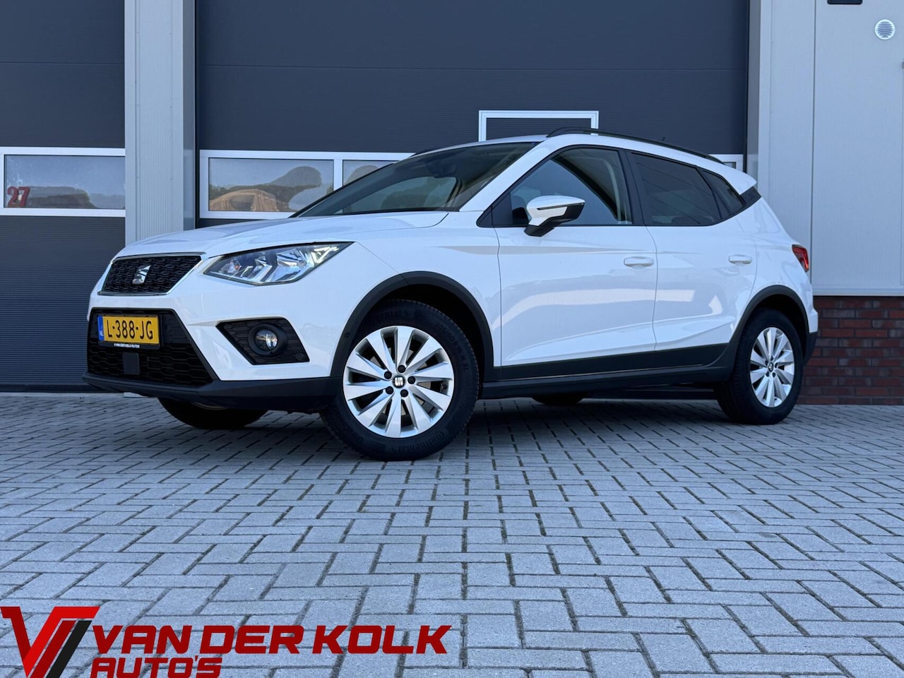 SEAT Arona - 1.0 TSI Style Business Intense Plus | Carplay | Navigatie | Cruise | Camera | Climate | DA - AutoWereld.nl
