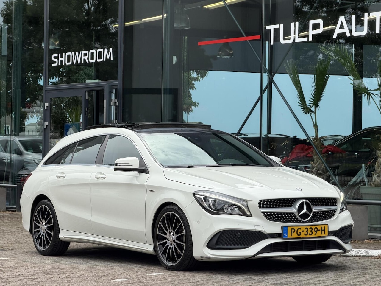 Mercedes-Benz CLA-klasse Shooting Brake - 180 BNS Solution AMG 2017 - AutoWereld.nl