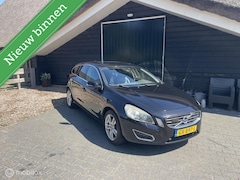 Volvo V60 - 1.6 T4F Summum, Navigatie, automaat, Leer, Panorama