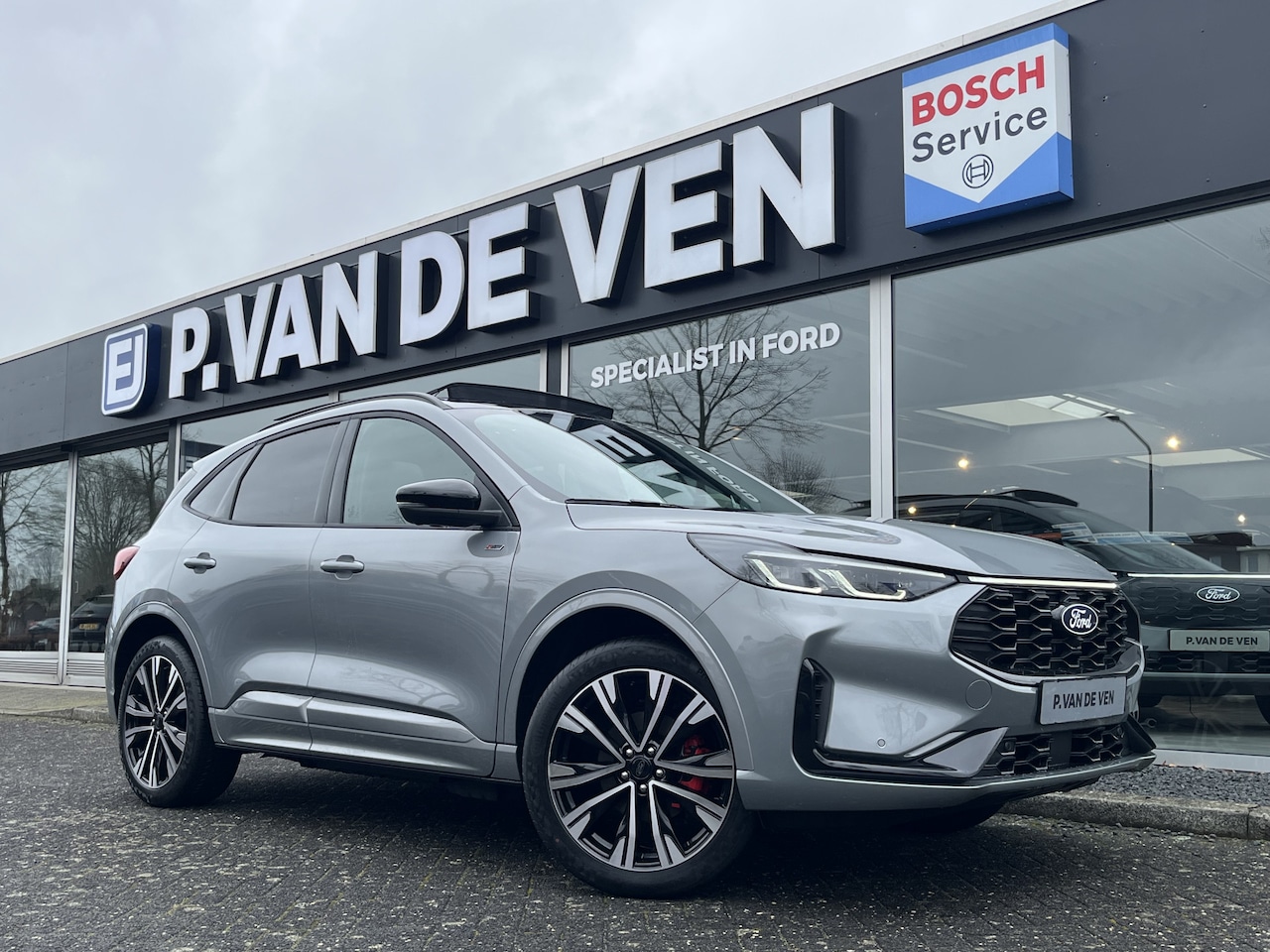 Ford Kuga - 2.5 PHEV ST-Line X Diamond Black Package 243pk e-CVT Automaat | NIEUWSTE MODELUPDATE MET B - AutoWereld.nl