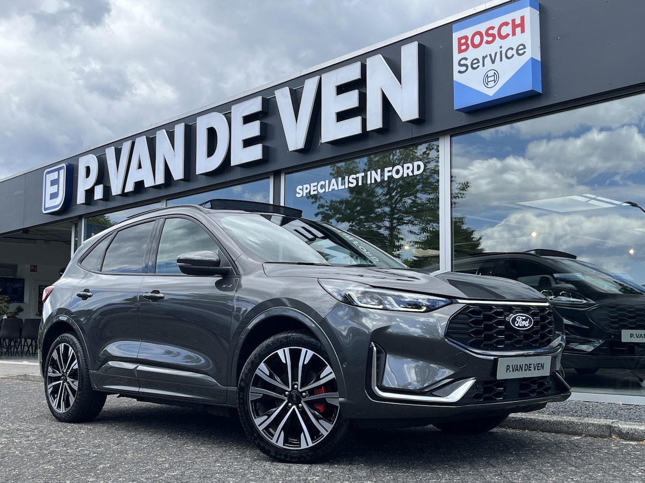 Ford Kuga - 2.5 PHEV ST-Line X Diamond Black Package 243pk e-CVT Automaat | NIEUWSTE MODELUPDATE MET B - AutoWereld.nl