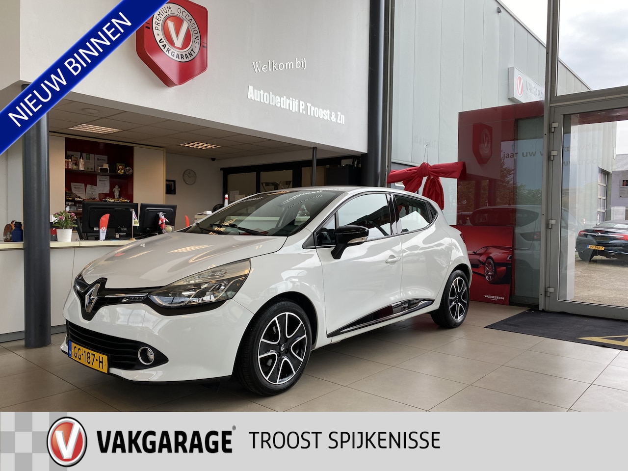 Renault Clio - 1.2 Expression 1.2 Expression,Automaat,NavigatieAirco,Cruisecontrol,Bleutooth,Keyless,Elektrischpakket,Ac - AutoWereld.nl