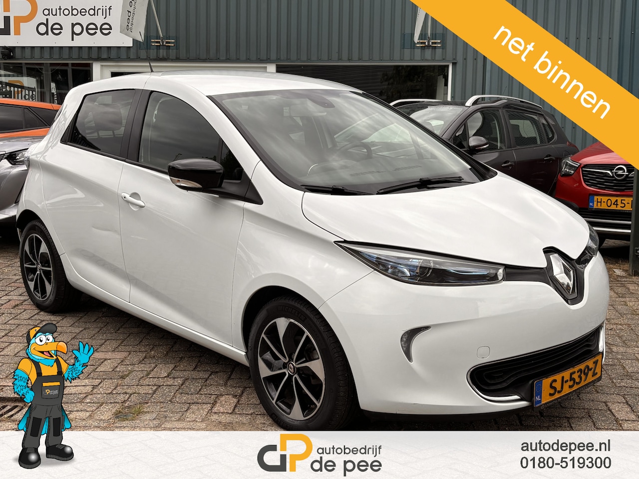 Renault Zoe - Q90 Intens Quickcharge 41 kWh GARANTIE/INCL.ACCU/CRUISE/CLIMA/CAMERA/PARK.SENS/LICHTMETAAL - AutoWereld.nl