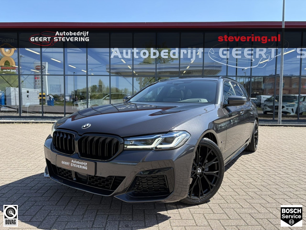 BMW 5-serie Touring - (g31) 520I M-Sport / Laser / Pano / Adap-Cruise / Trekhaak - AutoWereld.nl