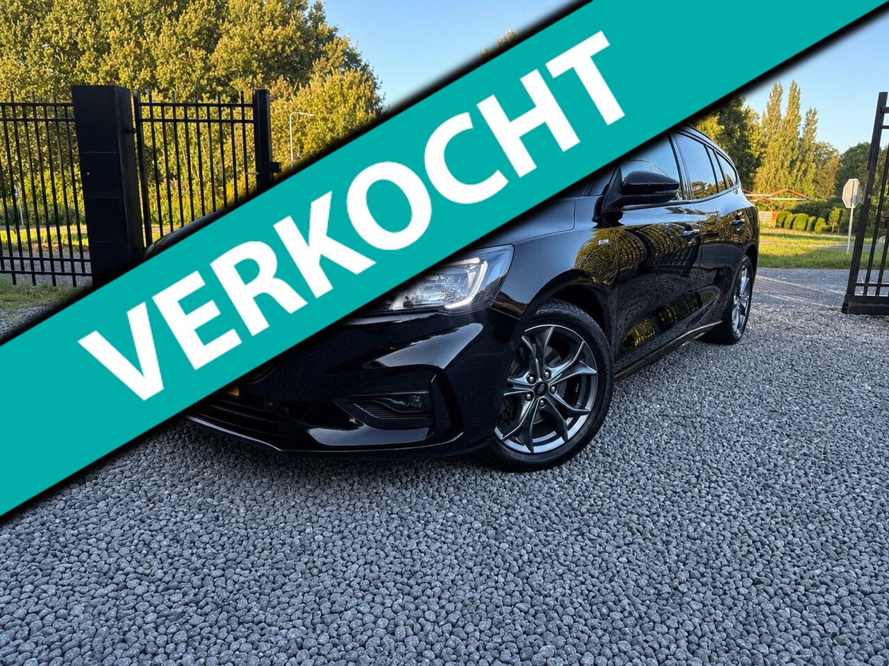 Ford Focus Wagon - 1.0 EcoBoost Hybrid ST Line / Stoelverwarming / Stuurverwarming / Camera / - AutoWereld.nl