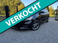 Ford Focus Wagon - 1.0 EcoBoost Hybrid ST Line / Stoelverwarming / Stuurverwarming / Camera /