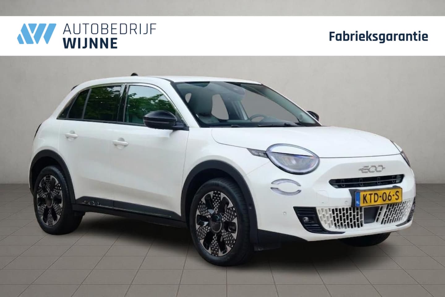 Fiat 600 - 1.2 Hybrid 110pk DCT6 La Prima | Navi | App Connect | Adaptive Cruise | Climate | Keyless - AutoWereld.nl
