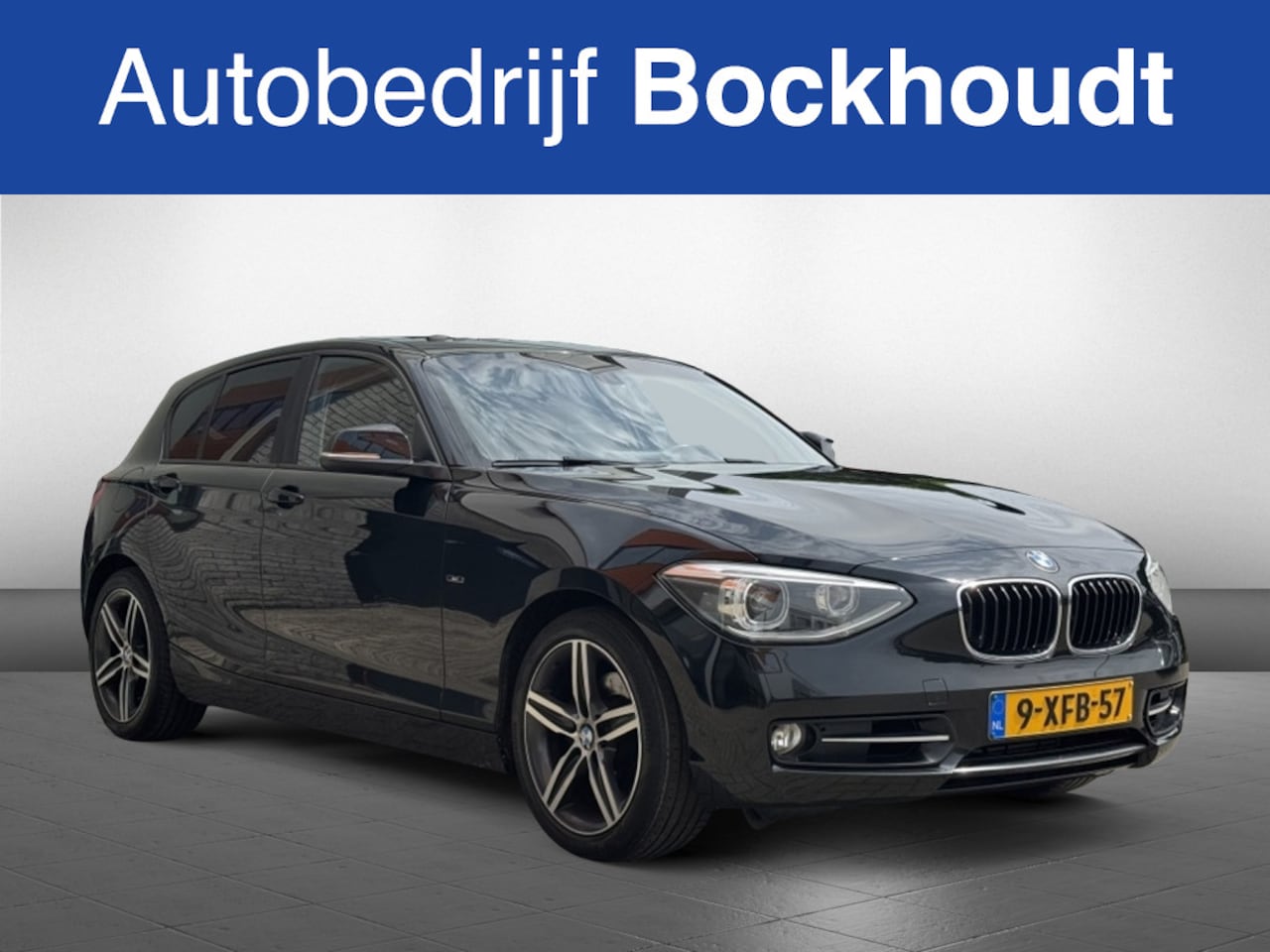 BMW 1-serie - 118i Executive | Navi | Stoelverwarming - AutoWereld.nl