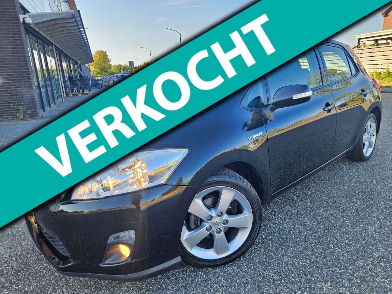 Toyota Auris - Wij hebben nog goede Hybride Toyota`s>> drOranjeSnor - AutoWereld.nl