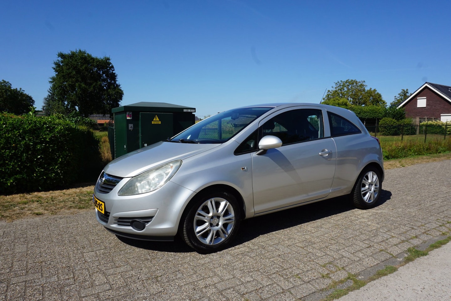 Opel Corsa - 1.2-16V Enjoy 1.2-16V Enjoy - AutoWereld.nl