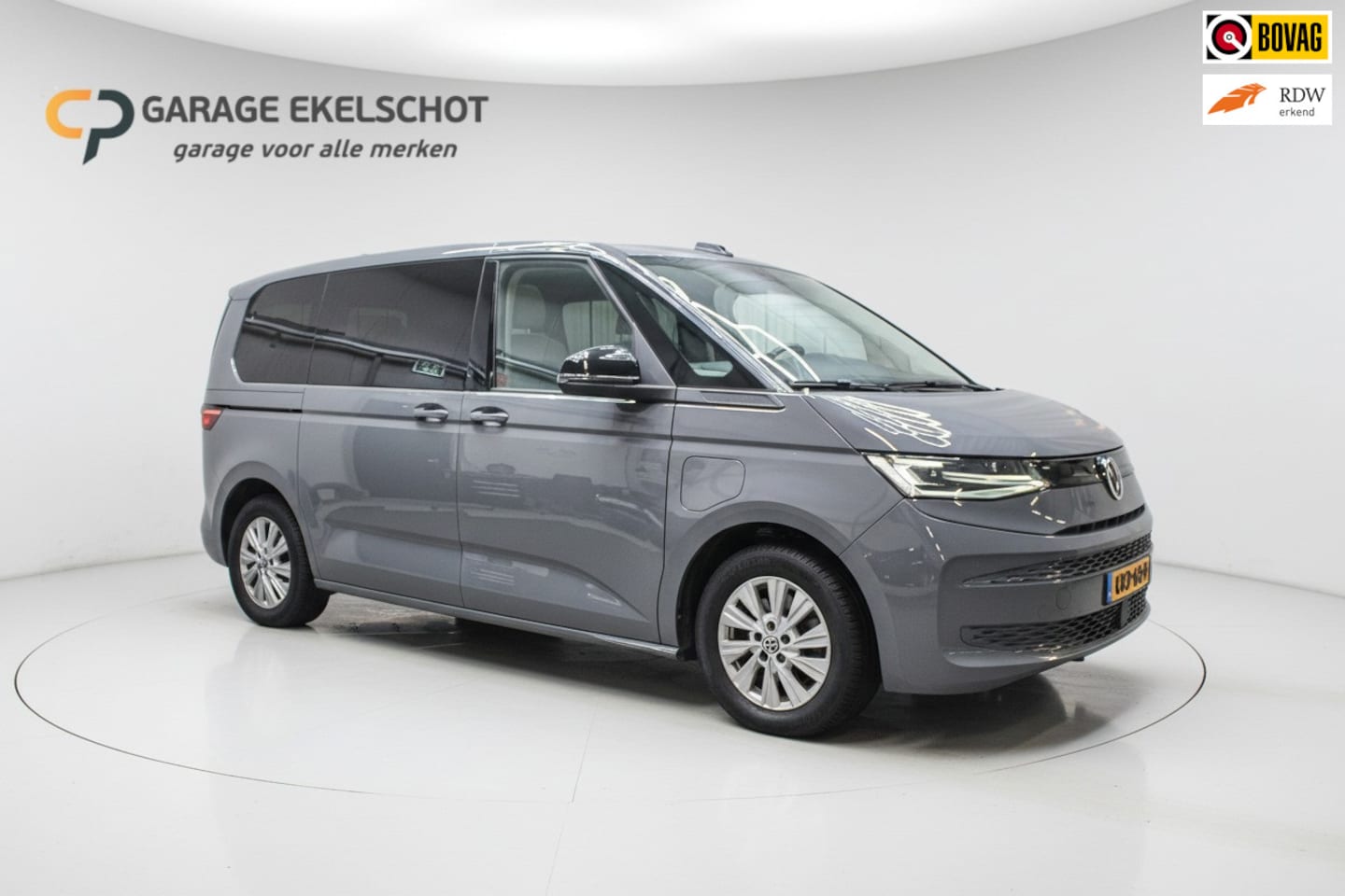 Volkswagen Multivan - 1.4 eHybrid L1H1 Life Business|Carplay|Camera|Trekhaak - AutoWereld.nl