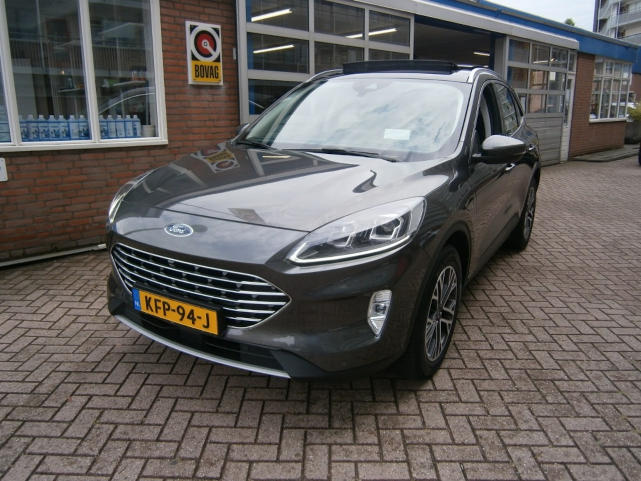 Ford Kuga - 2.5 PHEV Titanium X Pano.dak, Winter pack en Dr.ass.pack - AutoWereld.nl