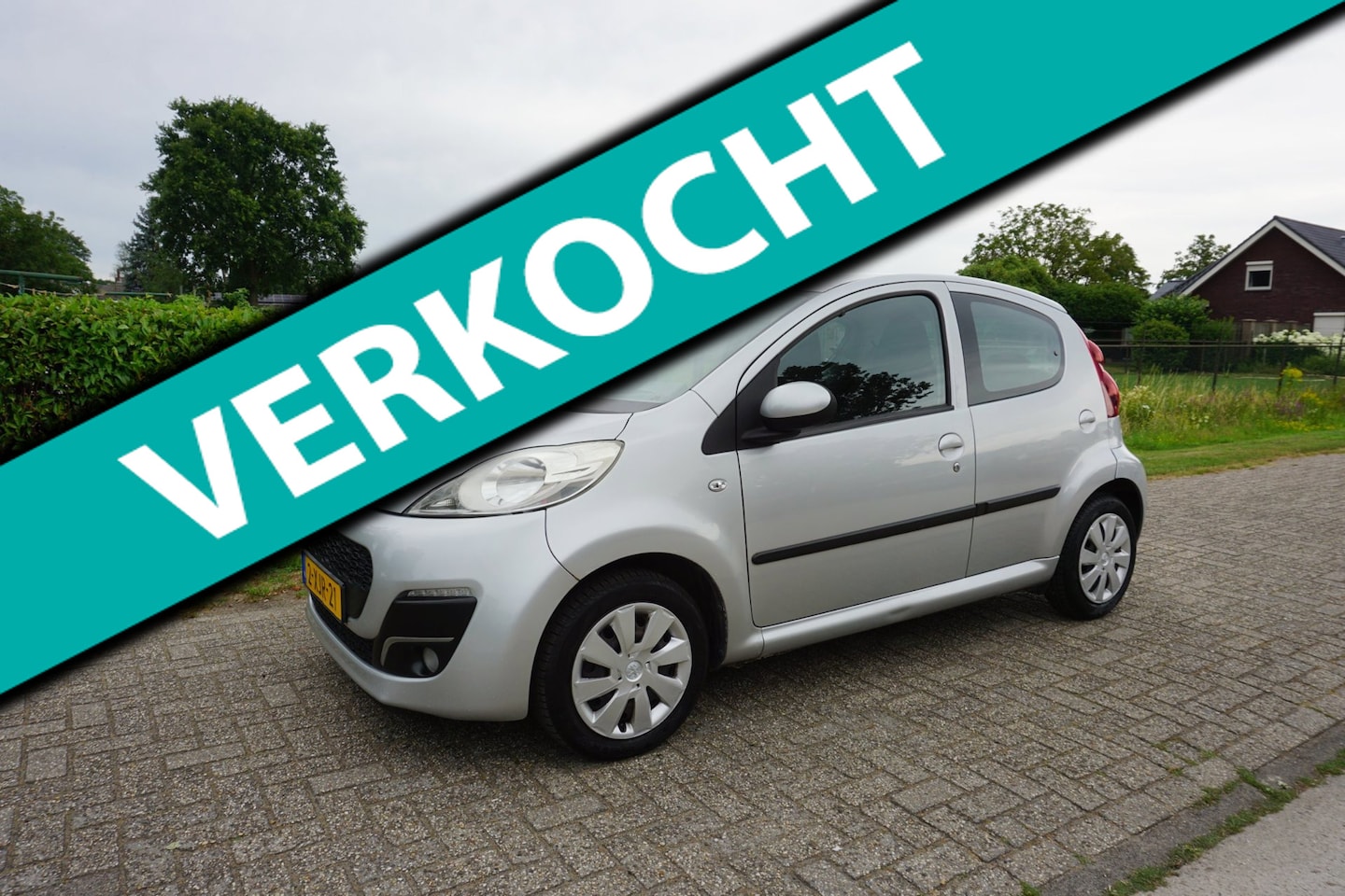 Peugeot 107 - 1.0 Première 5 deurs carplay - AutoWereld.nl