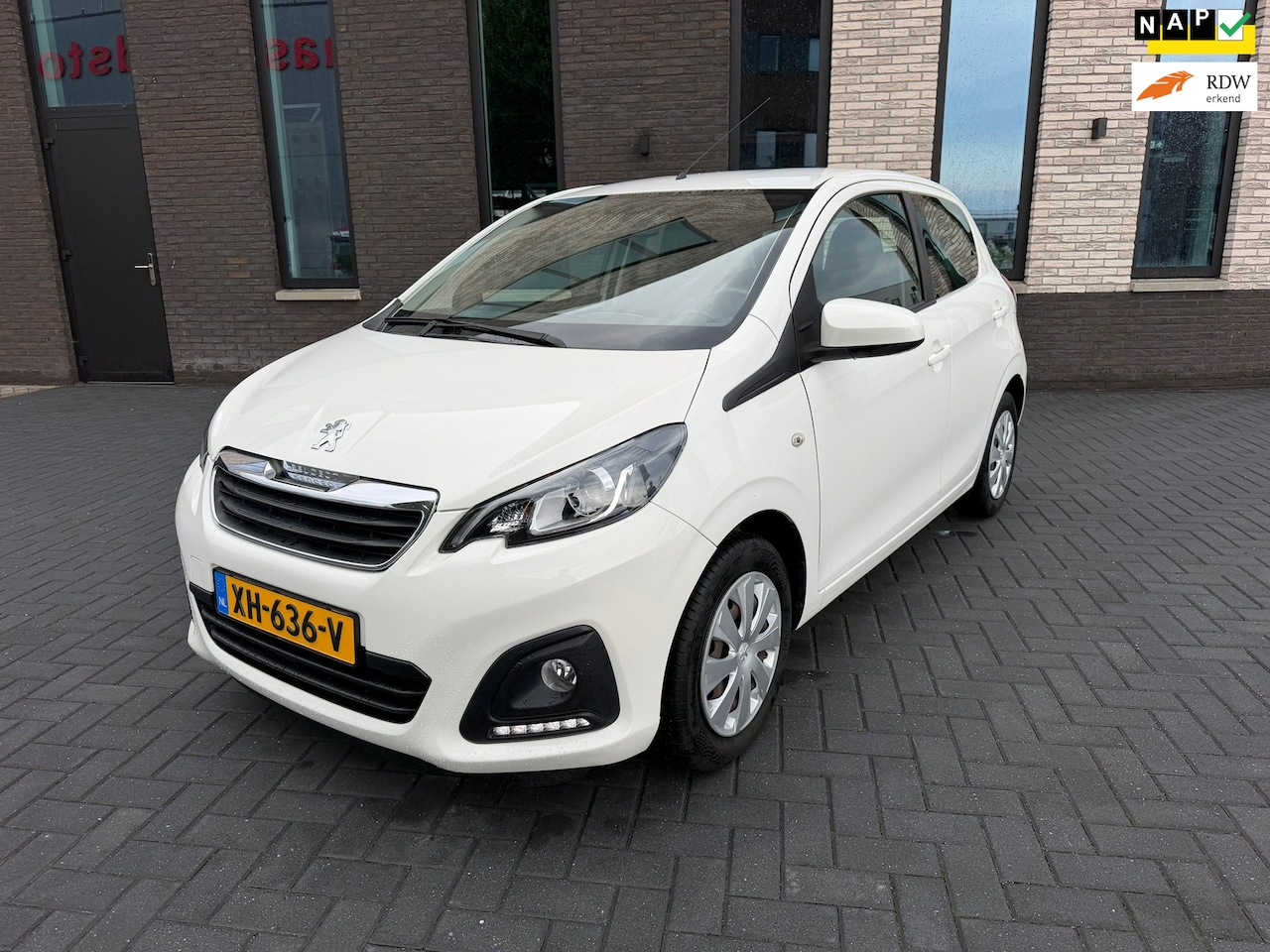 Peugeot 108 - 1.0 e-VTi Active TOP! 1.0 e-VTi Active TOP! - AutoWereld.nl