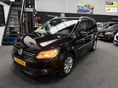 Volkswagen Touran - 1.4 TSI Highline 1e EIGENAAR