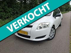 Toyota Auris - 1.3 Access 155.000km
