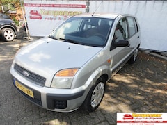 Ford Fusion - 1.4-16V Champion
