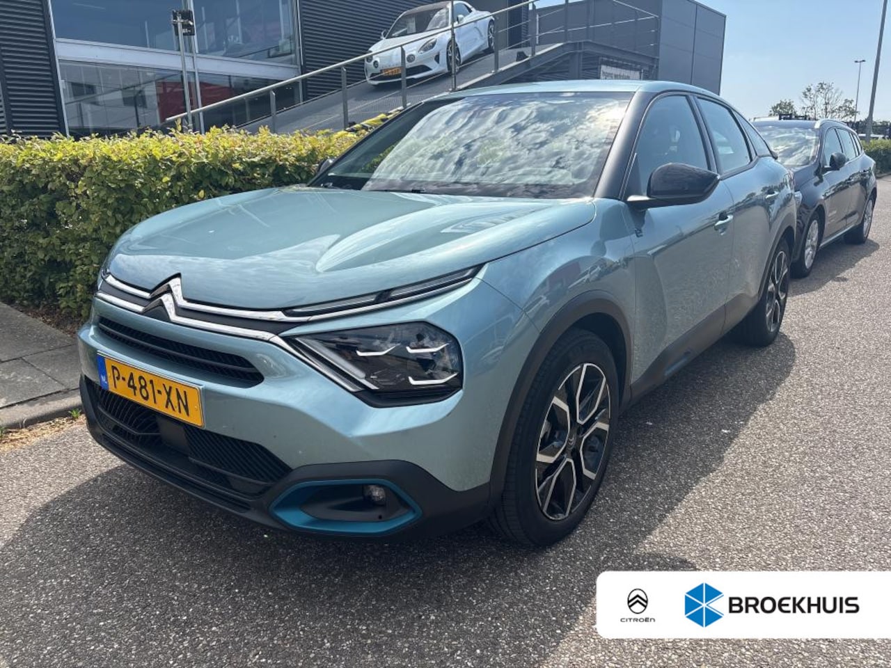 Citroën Ë-C4 - Feel Pack 50 kWh SOH waarde 91,44 | Achterbank in delen neerklapbaar | Achterbank met arms - AutoWereld.nl