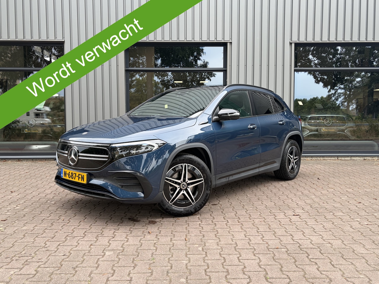 Mercedes-Benz EQA - 250 Business Solution AMG 67 kWh Panoramadak, Memory stoelen, Keyless-Entry, Head-Up - AutoWereld.nl