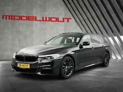 BMW 5-serie Touring - 520i High Exe. M-Sport Pano-dak/Leder/Camera/Keyless Entry