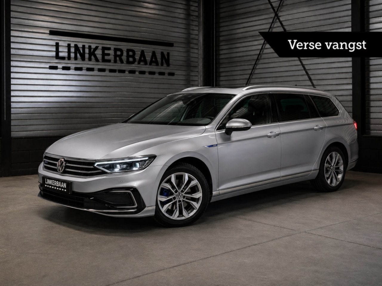 Volkswagen Passat Variant - GTE | Panorama | Trekhaak | Leder | Ergoactive | IQ Lights | - AutoWereld.nl