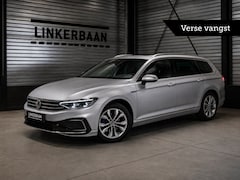 Volkswagen Passat Variant - GTE | Panorama | Trekhaak | Leder | Ergoactive | IQ Lights |