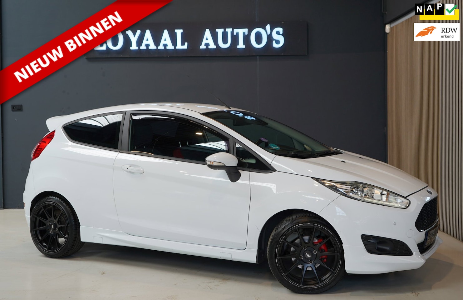 Ford Fiesta - 1.0 EcoBoost Sport | NAVI | AIRCO | CRUISE | PDC | NAP | APK. - AutoWereld.nl