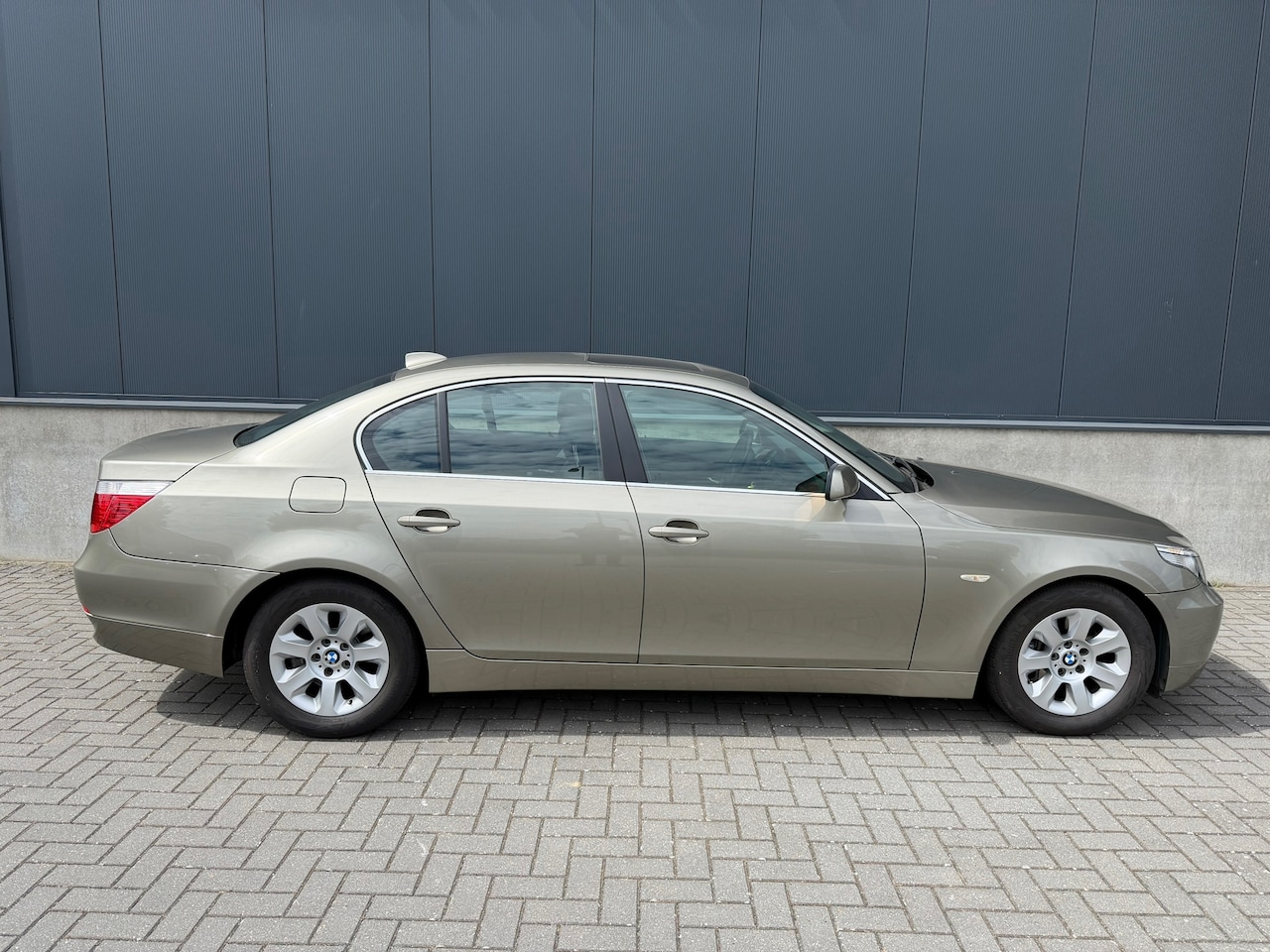 BMW 5-serie - 530i Executive Automaat, 53.000 km, NED. auto - AutoWereld.nl