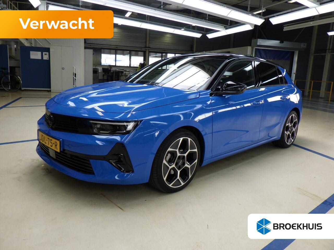 Opel Astra - 1.2 Turbo Ultimate Tot 8 Jaar Garantie! | Schuif-/Kanteldak | Alcantara | Elektr. Stoelen - AutoWereld.nl