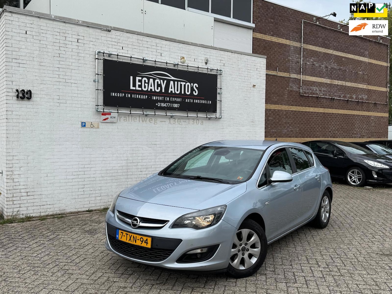 Opel Astra - 1.6 CDTi Business + NIEUW APK - CRUISE CONTROLE - RIJDT & SCHAKELT GOED! - AutoWereld.nl
