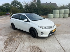 Toyota Auris Touring Sports - 1.8 Hybrid Lease Exclusive Leer / panaramadak