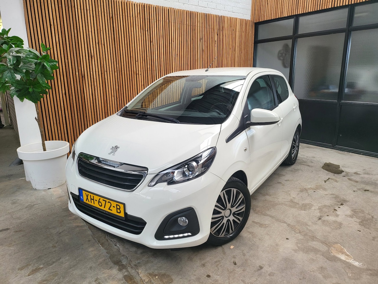 Peugeot 108 - 1.0 e-VTi Active TOP! 1.0 e-VTi Active TOP! - AutoWereld.nl
