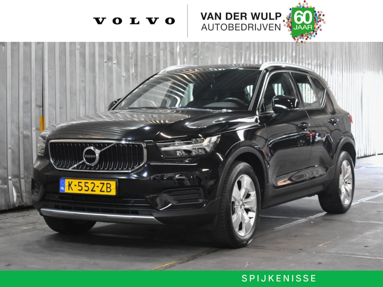 Volvo XC40 - T2 129PK Aut. Momentum | Trekhaak | Navigatie | Parkeerhulp | Achteruitrijcamera | - AutoWereld.nl