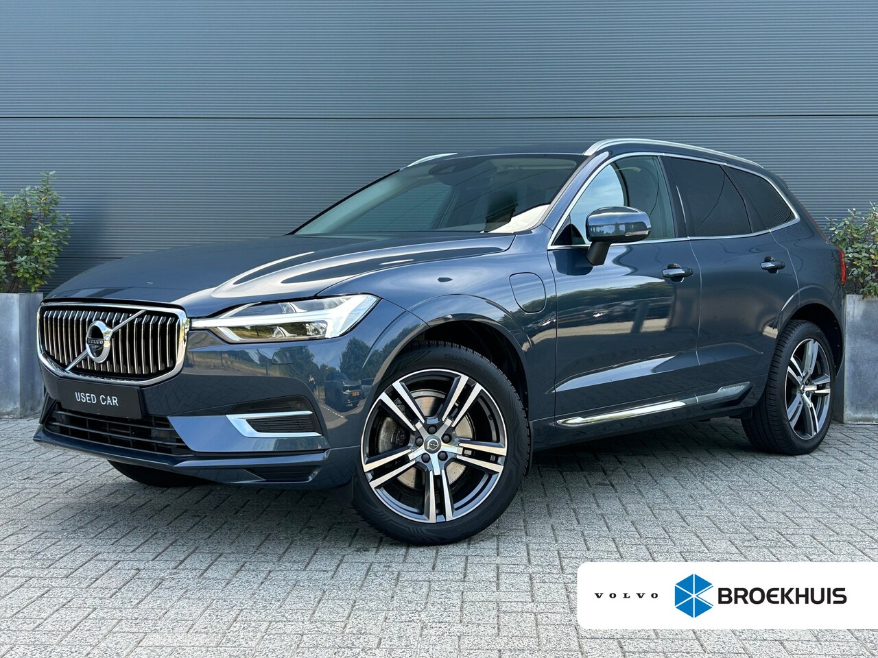 Volvo XC60 - 2.0 T8 Twin Engine AWD Inscription | Pilot Assist | 360 camera | Trekhaak | Panoramadak | - AutoWereld.nl