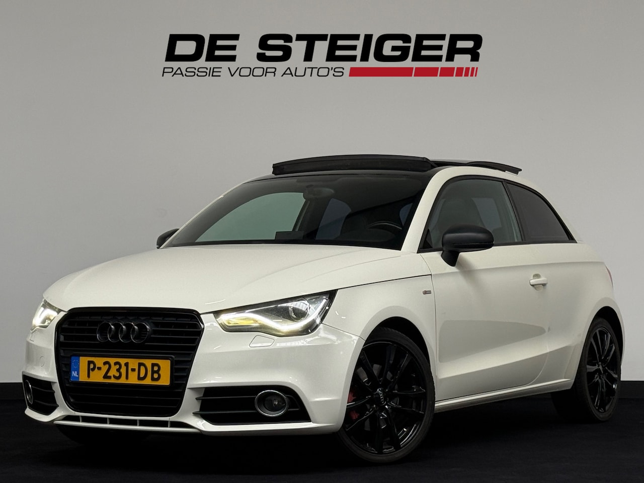 Audi A1 - 1.4 TFSI 3 x S line Pano Kuip stoelen Cruise Xenon - AutoWereld.nl