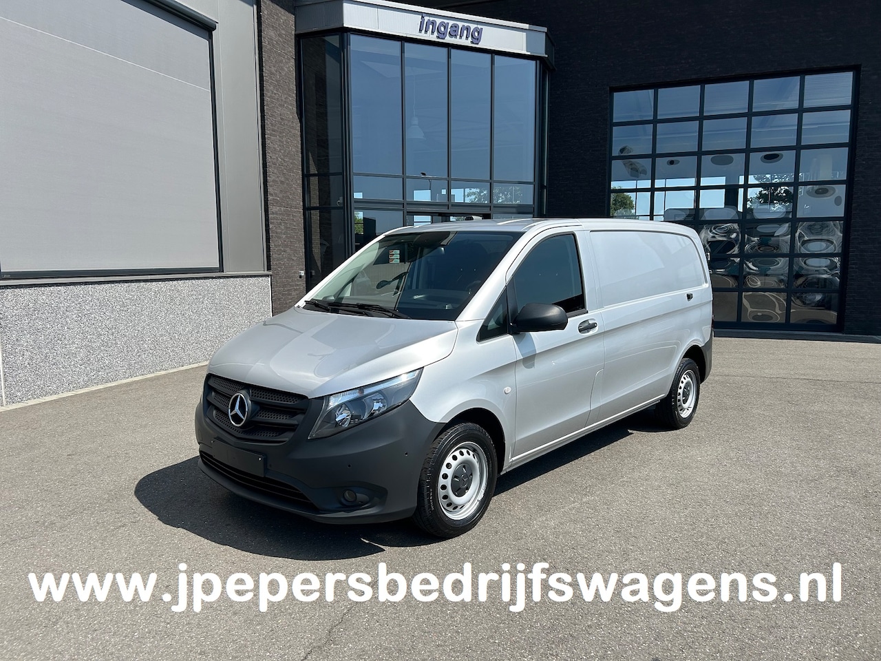 Mercedes-Benz Vito - 114 CDI Camera / Navigatie / Parkeersensoren / Cruise control / Airco / 270 Graden achterd - AutoWereld.nl