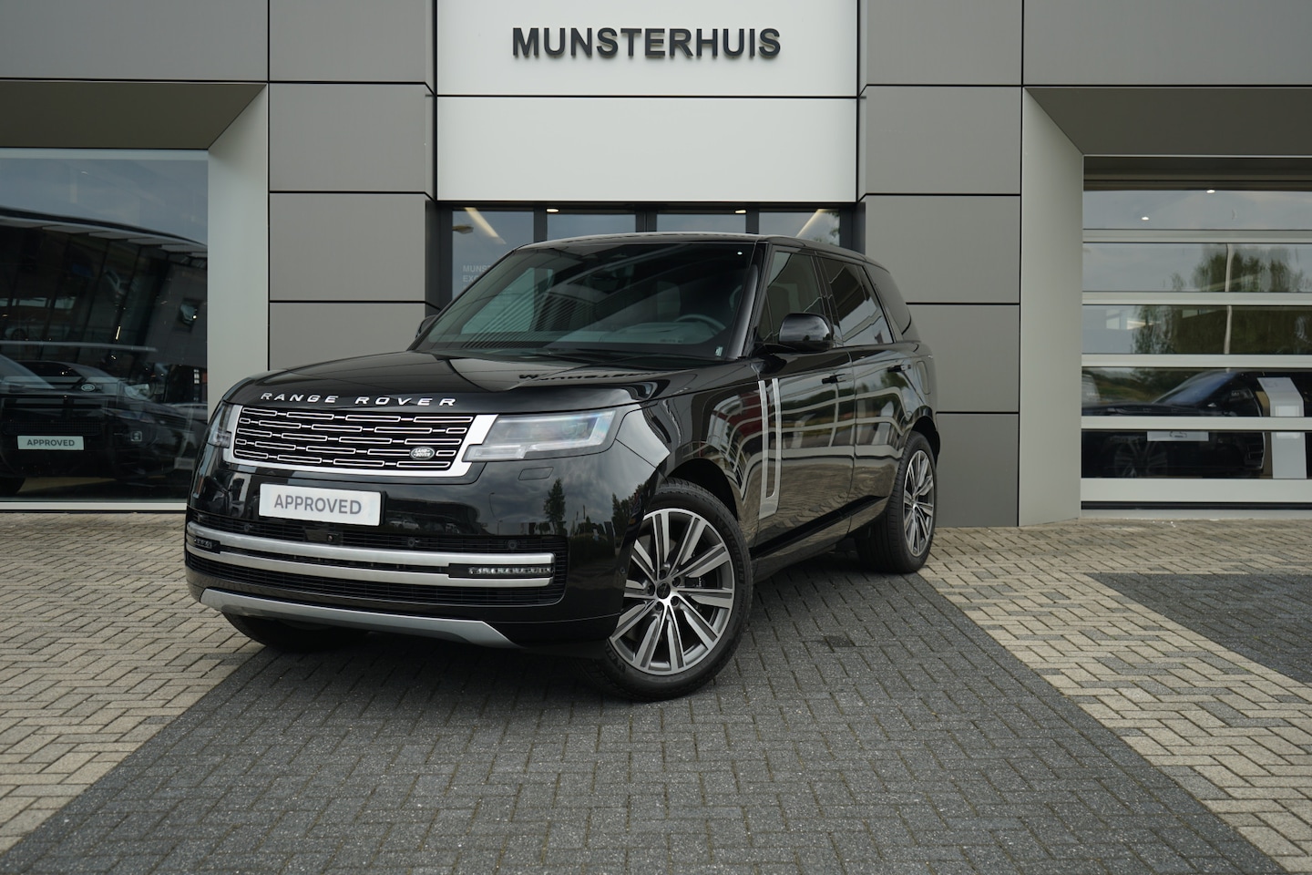 Land Rover Range Rover - 3.0 P550e Autobiography PHEV | Meridian Signature | Koelvak | Massage stoelen | - AutoWereld.nl