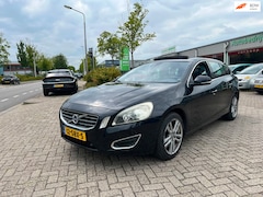 Volvo V60 - 2.0 D3|PANODAK|CAMERA|