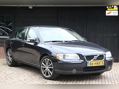 Volvo S60 - 2.4 Drivers Edition Xenon/Leer/Parkeersensor/Stoelverwarming