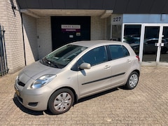 Toyota Yaris - 1.3 VVTi Aspiration / AUTOMATIC / KOPPELING MOET VERVANGEN WORDEN / AIRCO / 5 DEUREN