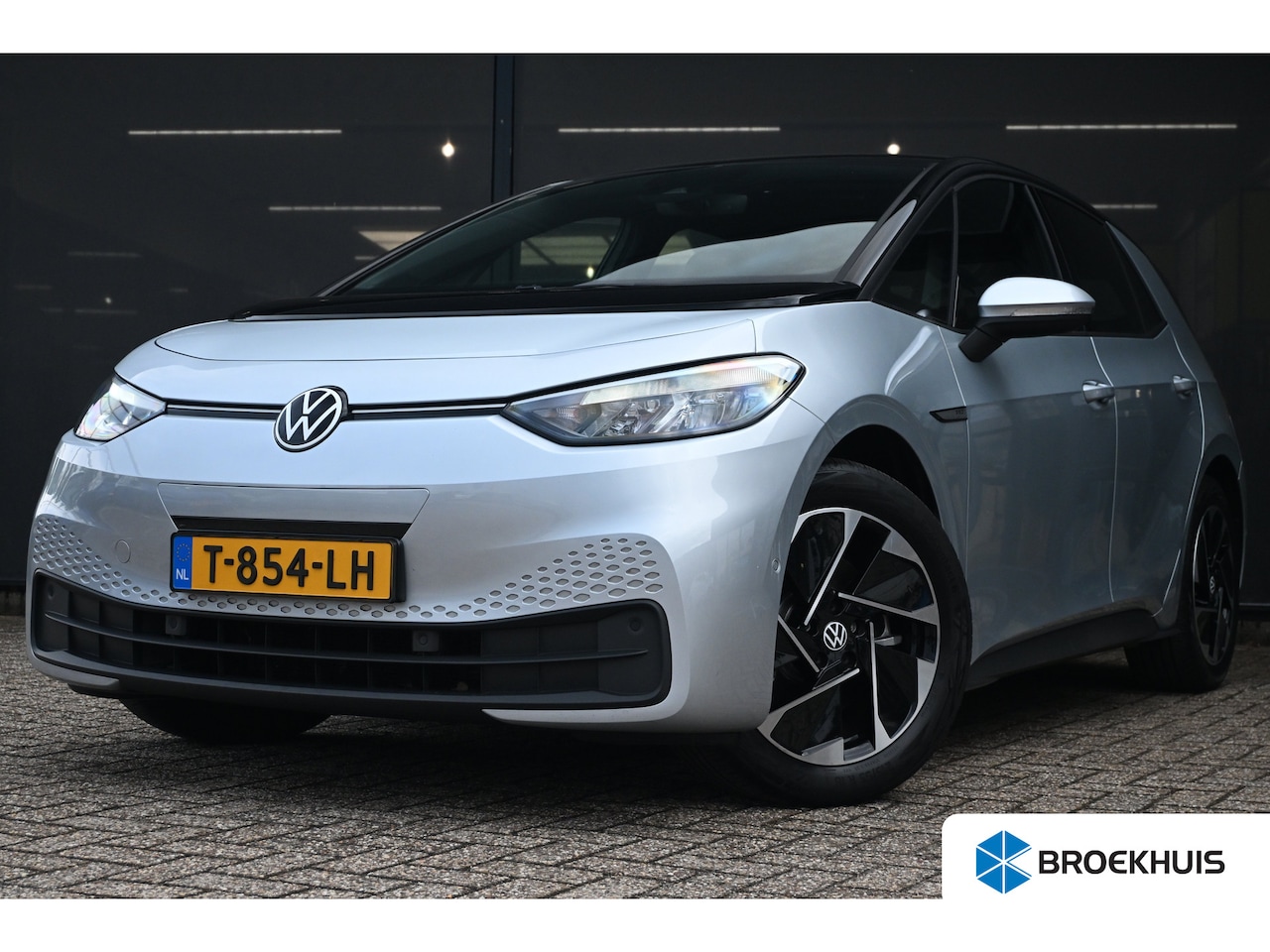 Volkswagen ID.3 - Pro Edition 58 kWh 89,3%SOH! | Navigatie | Achteruitrijcamera | Adaptive Cruise | Stoelver - AutoWereld.nl