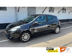 Renault Clio - 1.5 dCi Parisienne / CLIMA / NAVI
