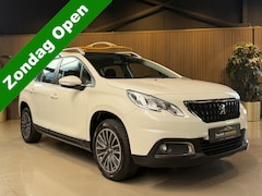 Peugeot 2008 - 1.2 PureTech Active panoramadak | climate/cruise control | Automaat | Trekhaak | Navigatie
