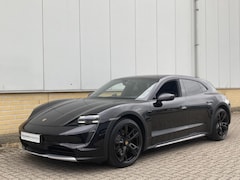 Porsche Taycan Cross Turismo - 4 93 kWh sport chrono - panoramadak -stoelenpakket -stoelverwarming -luchtvering