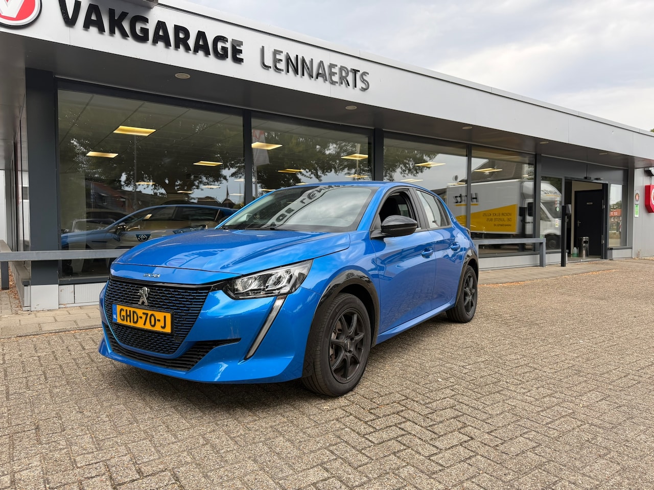 Peugeot e-208 - EV Active Pack 50 kWh, Rijklaarprijs / 12 mnd Bovag garantie - AutoWereld.nl