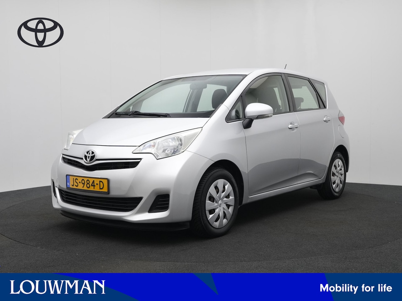 Toyota Verso S - 1.3 VVT-i Aspiration 1.3 VVT-i Aspiration - AutoWereld.nl