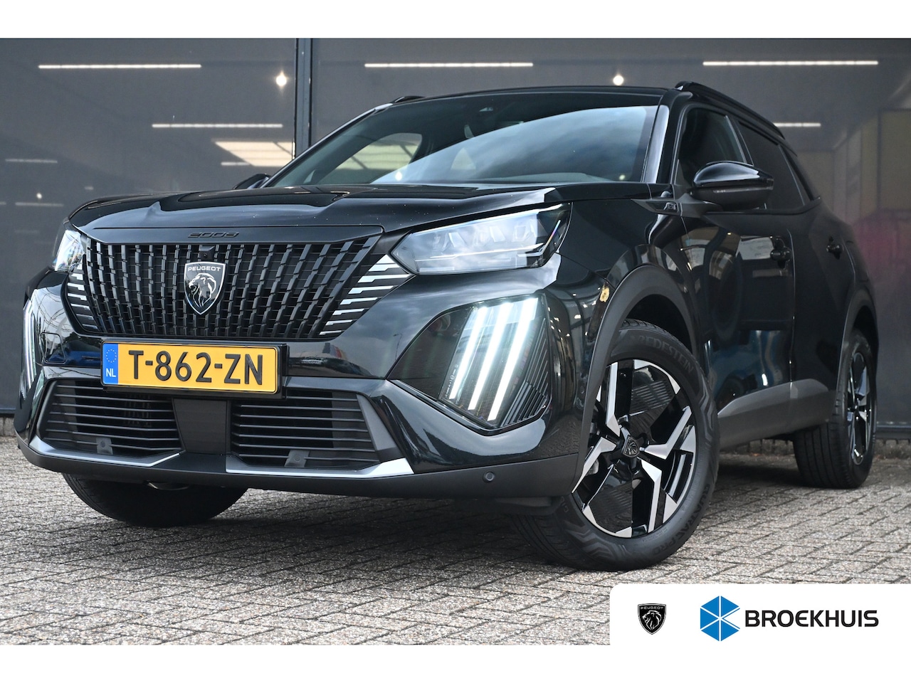 Peugeot 2008 - 1.2 PureTech GT | Allseason | Afn. Trekhaak | Stoelverwarming | Navigatie | Sfeerverlichti - AutoWereld.nl