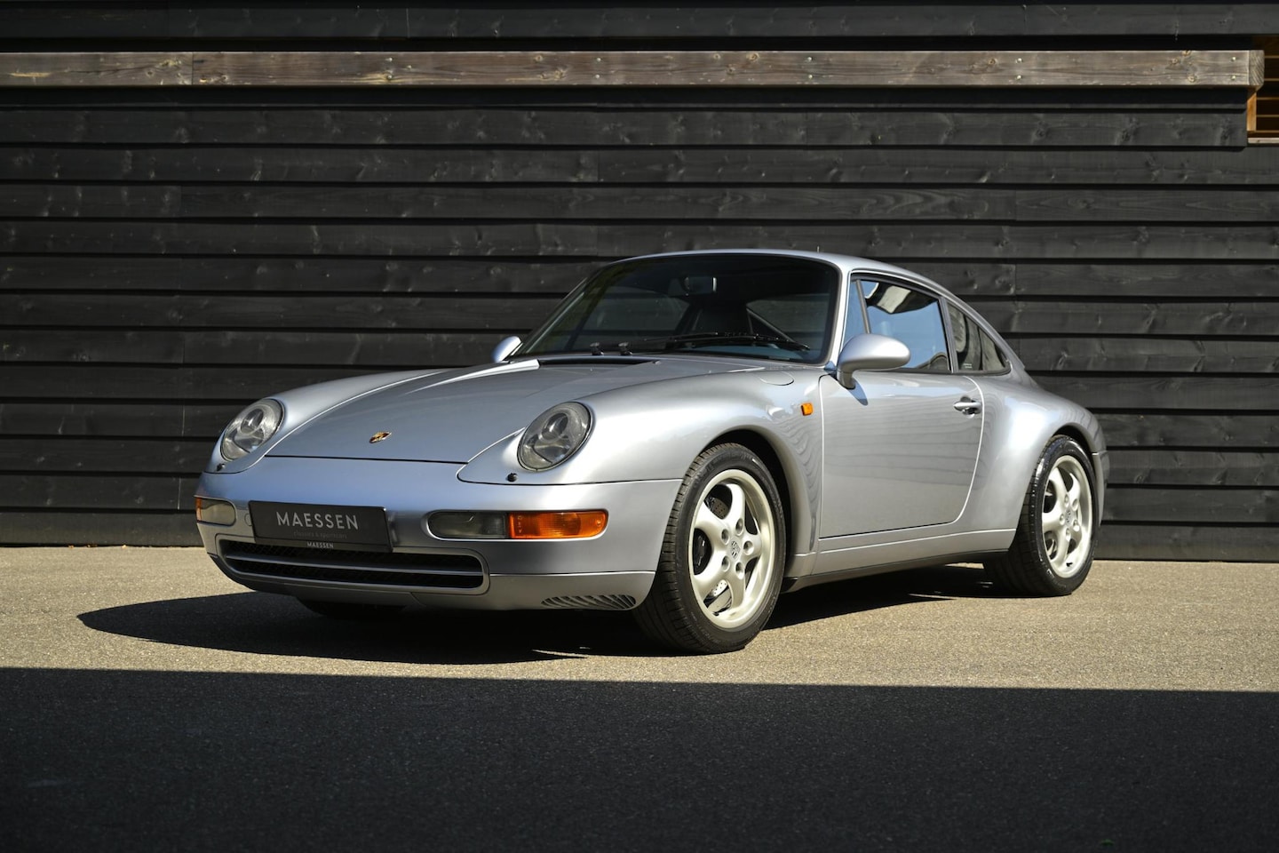 Porsche 911 - 993 Coupe - Porsche Onderhouden - C2 - Handbak - AutoWereld.nl