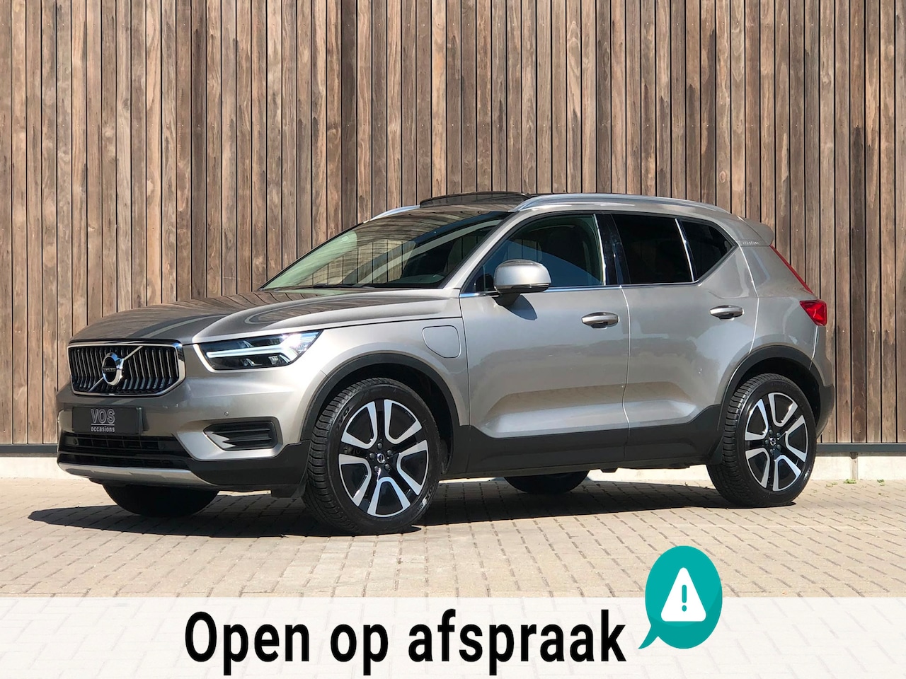 Volvo XC40 - 1.5 T4 Recharge Inscription / Pano / Leder / H&K - AutoWereld.nl
